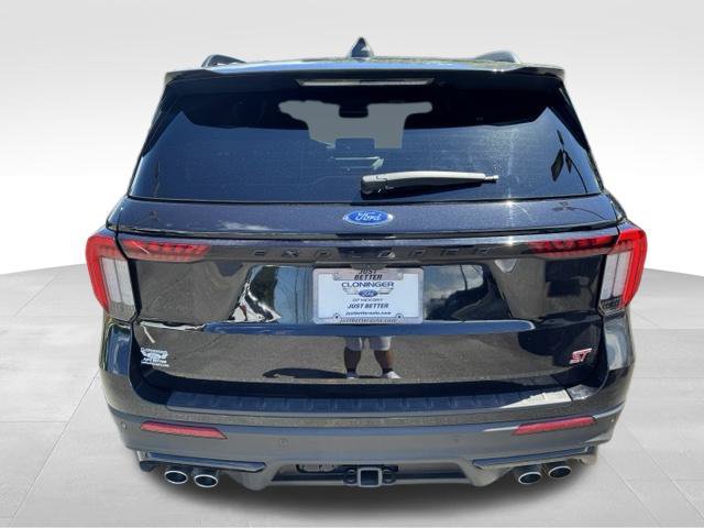 Used 2025 Ford Explorer ST AWD/4WD image 8