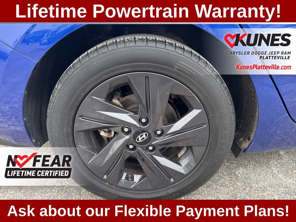 Used 2023 Hyundai Elantra SEL image 13