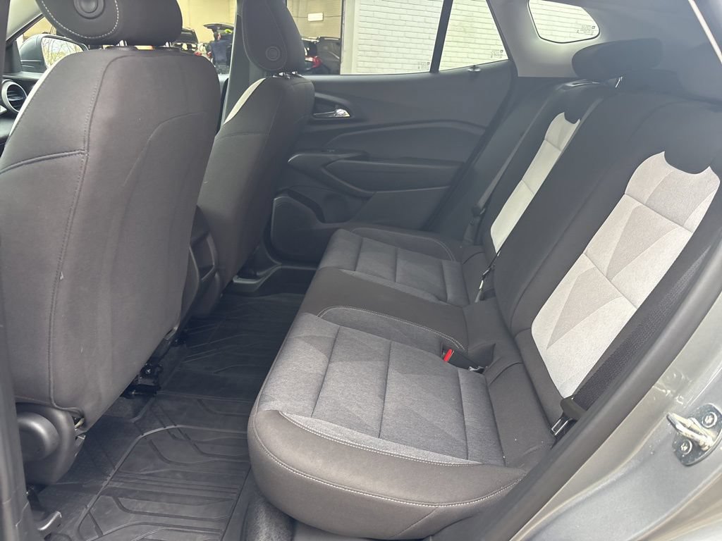 Used 2024 Chevrolet Trax LS FWD image 13