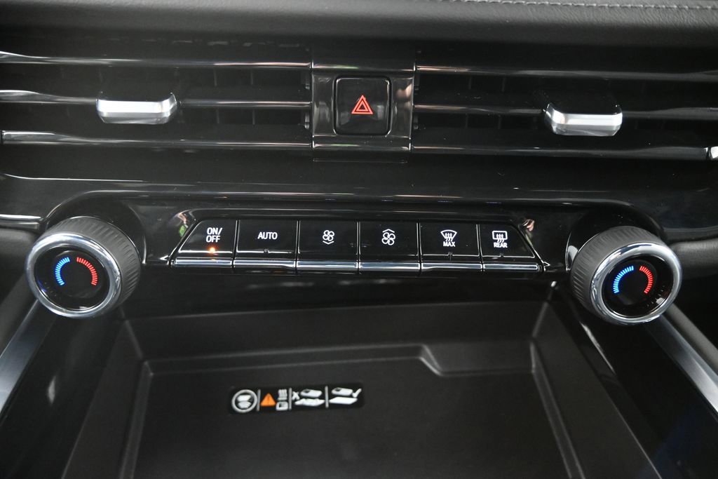 Used 2025 Chevrolet Tahoe LT w/ Comfort Package image 31