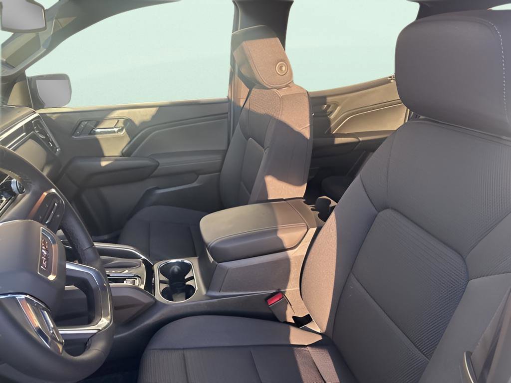 New 2026 GMC Canyon Elevation w/ Convenience Package image 12