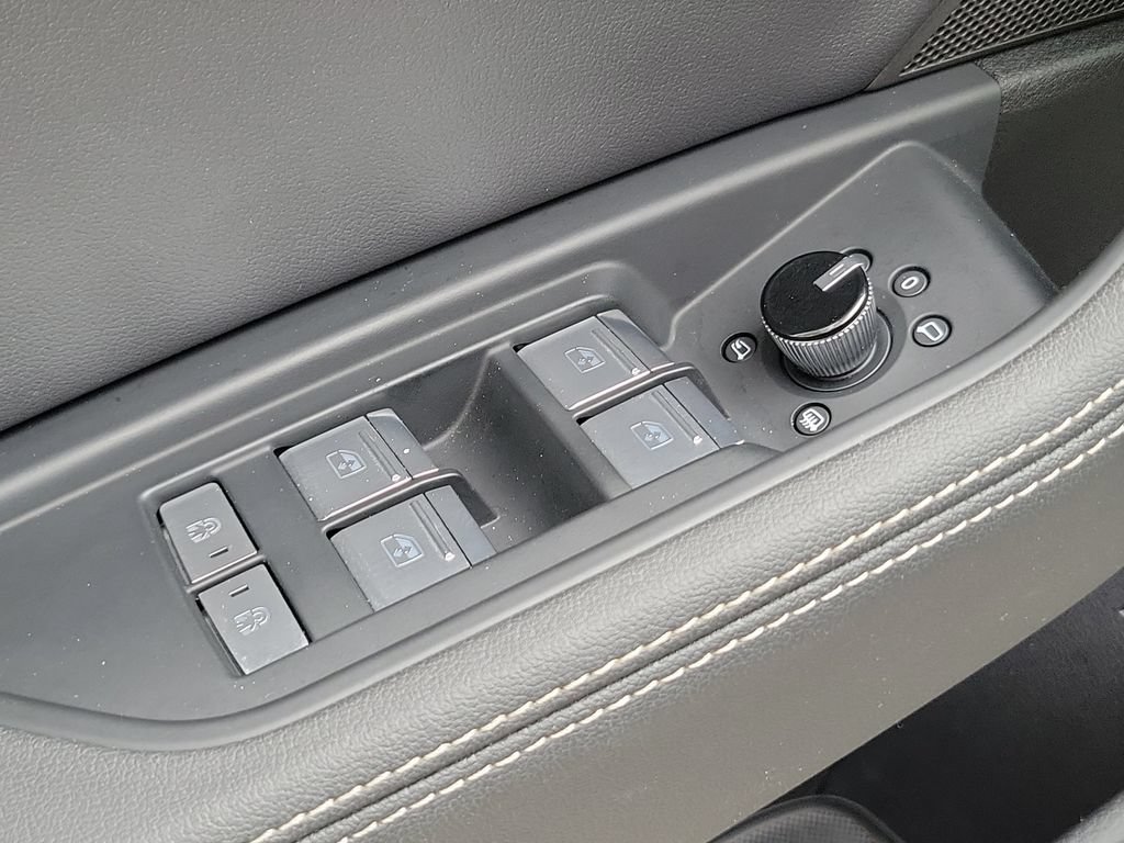 Certified 2024 Audi Q8 e-tron Premium Plus AWD/4WD image 26