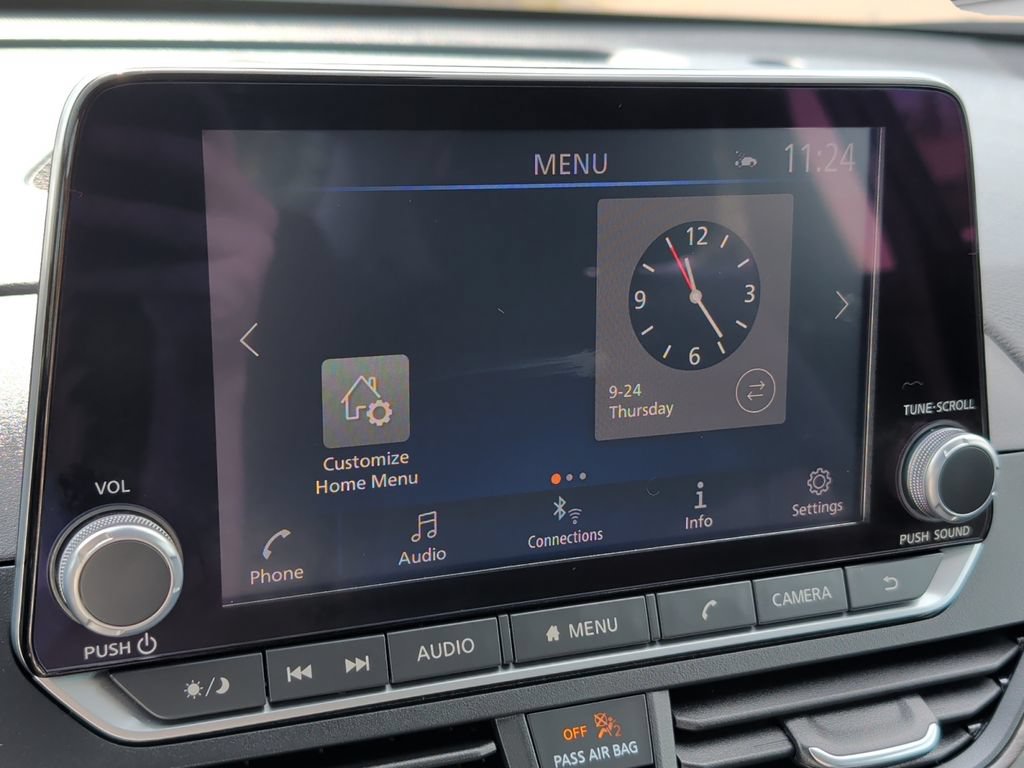 Used 2025 Nissan Altima 2.5 SV FWD image 21