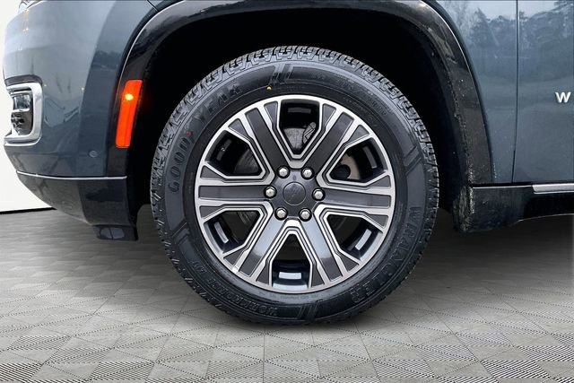 Used 2024 Jeep Wagoneer L Series II w/ Flexible Seating Group image 22