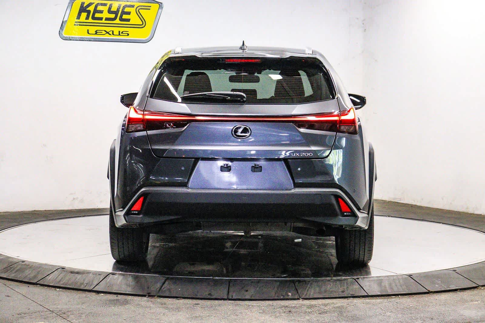 Used 2022 Lexus UX 200 w/ Accessory Package (Z2) FWD image 3