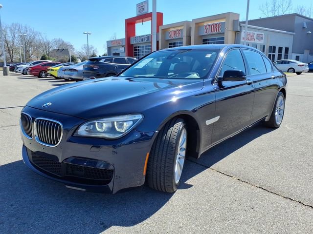 Used 2015 BMW 750Li xDrive image 20