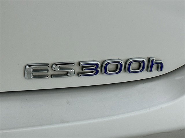 Used 2021 Lexus ES 300h Ultra Luxury image 27