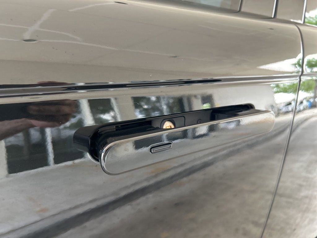 Used 2024 Land Rover Range Rover SE image 20