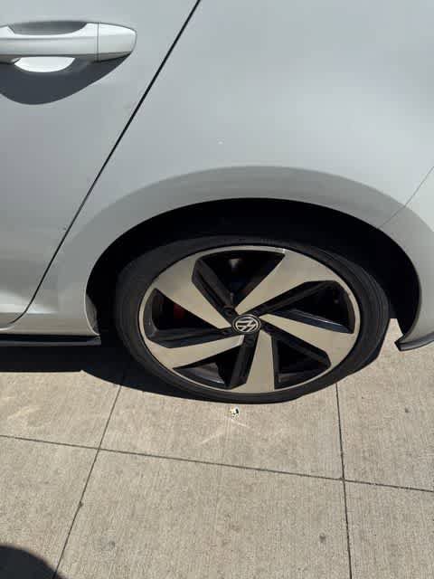Used 2019 Volkswagen GTI SE w/ SE Experience Package FWD image 8