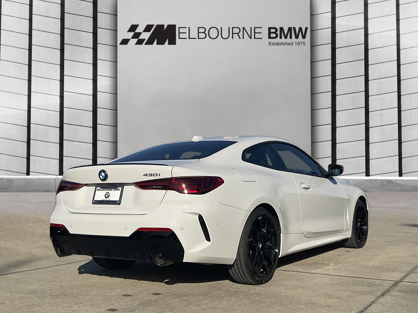 New 2026 BMW 430i Coupe w/ M Sport Package image 4