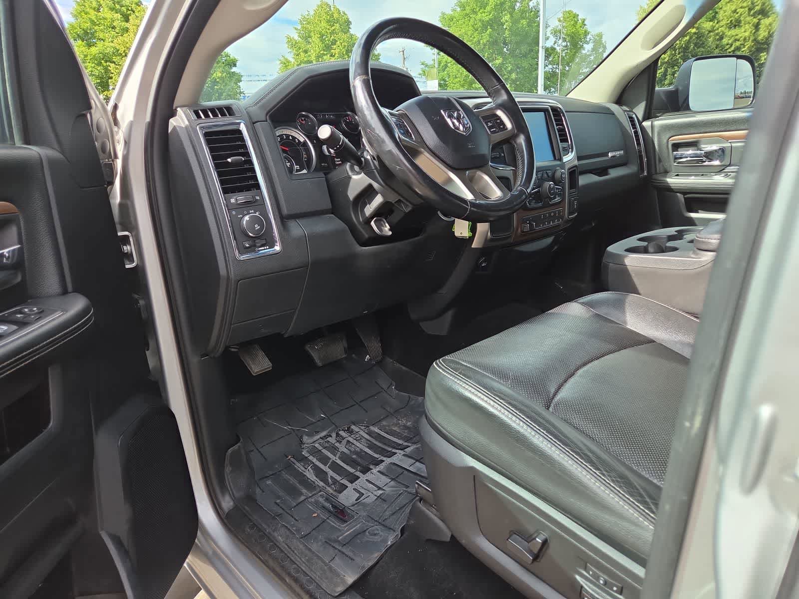 Used 2016 RAM 2500 Laramie AWD/4WD image 10