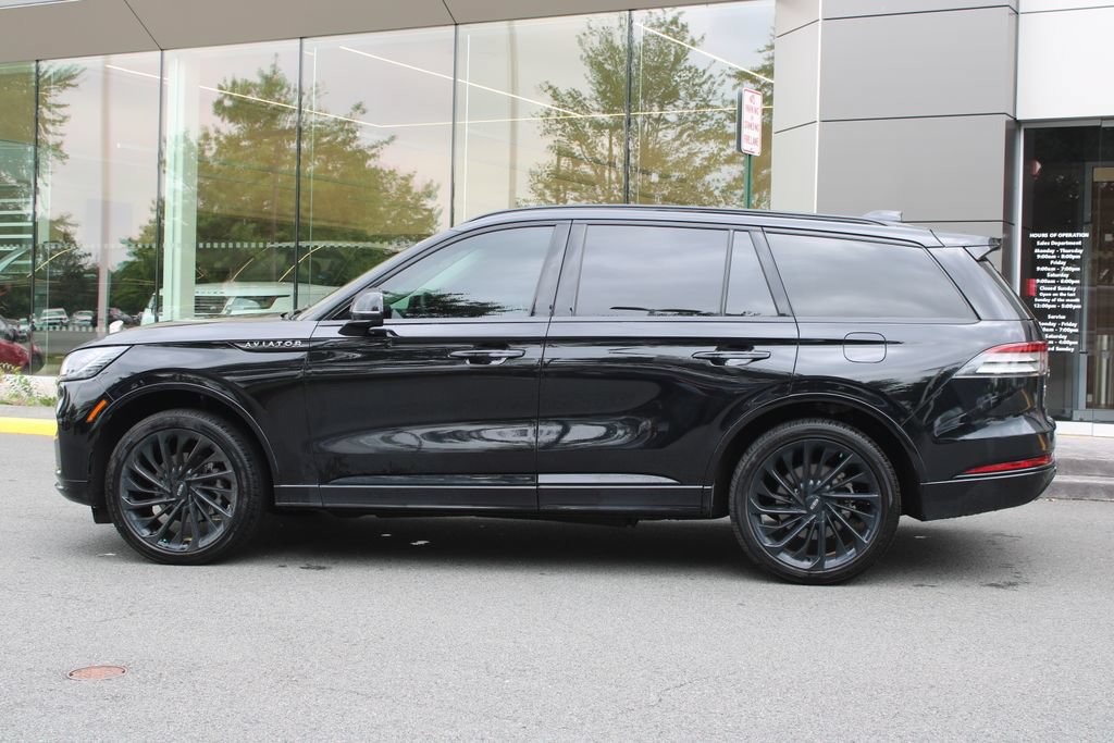 Used 2025 Lincoln Aviator Reserve w/ Jet Appearance Package AWD/4WD image 5