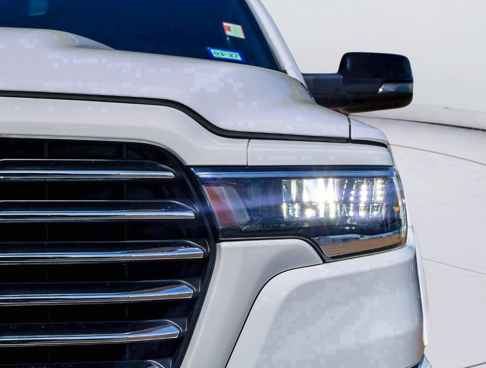 Used 2025 RAM 1500 Laramie w/ Laramie Southwest Edition AWD/4WD image 5