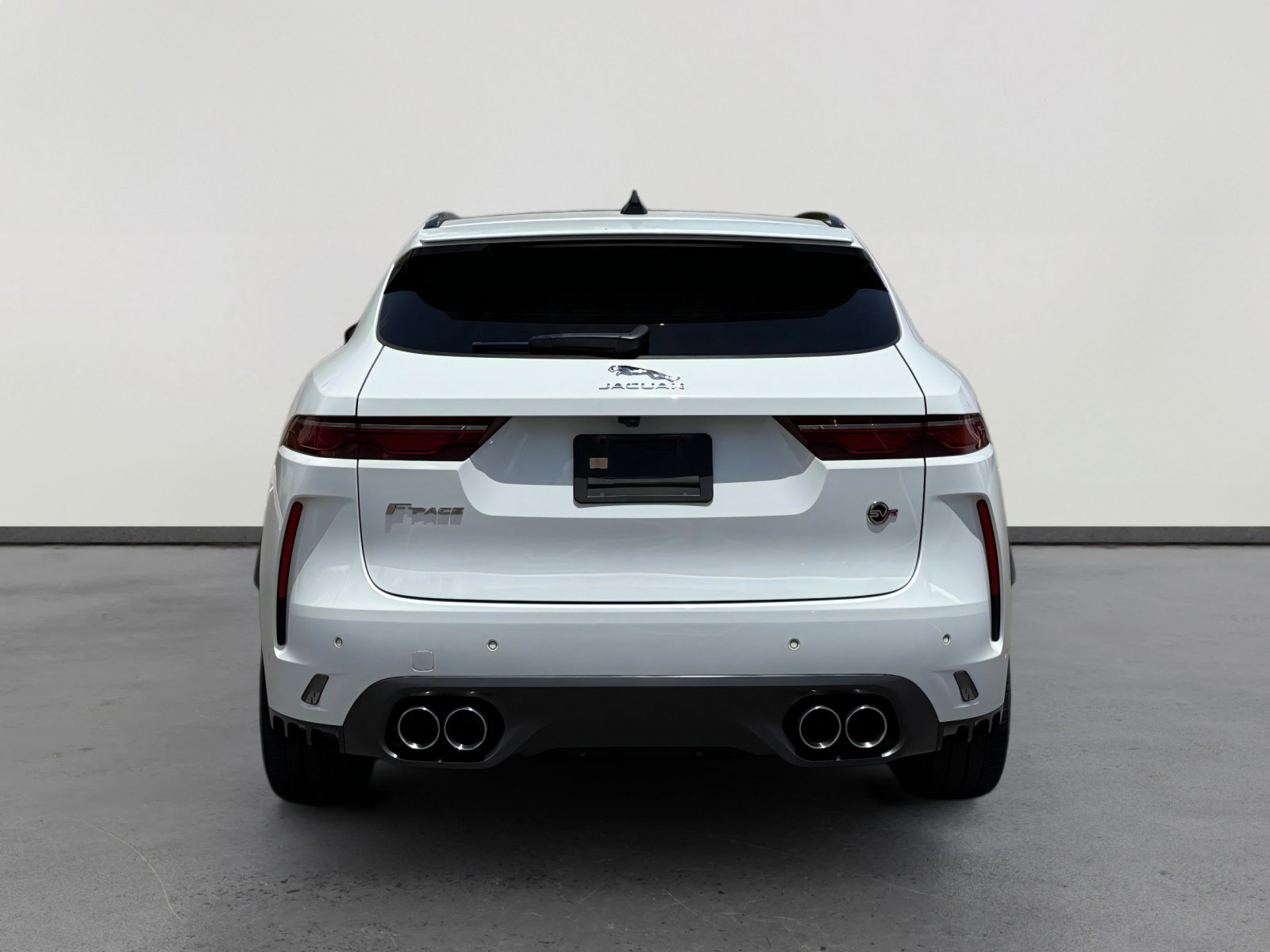 Used 2021 Jaguar F-PACE SVR AWD/4WD image 4