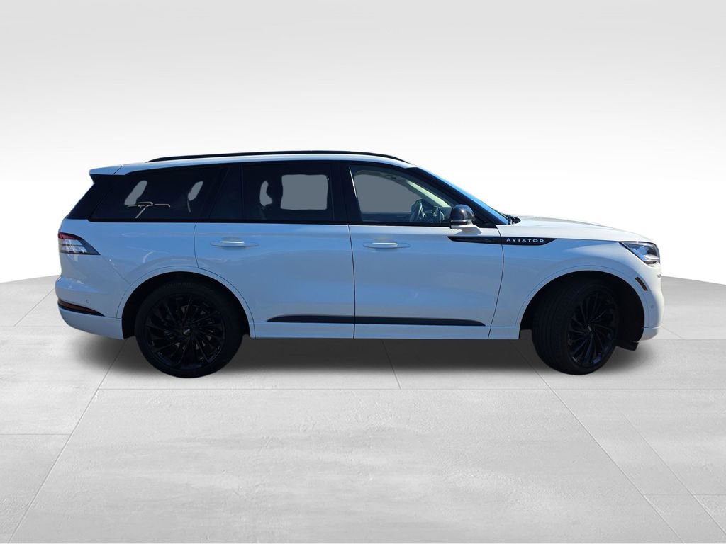 Used 2024 Lincoln Aviator Reserve w/ Jet Package AWD/4WD image 10