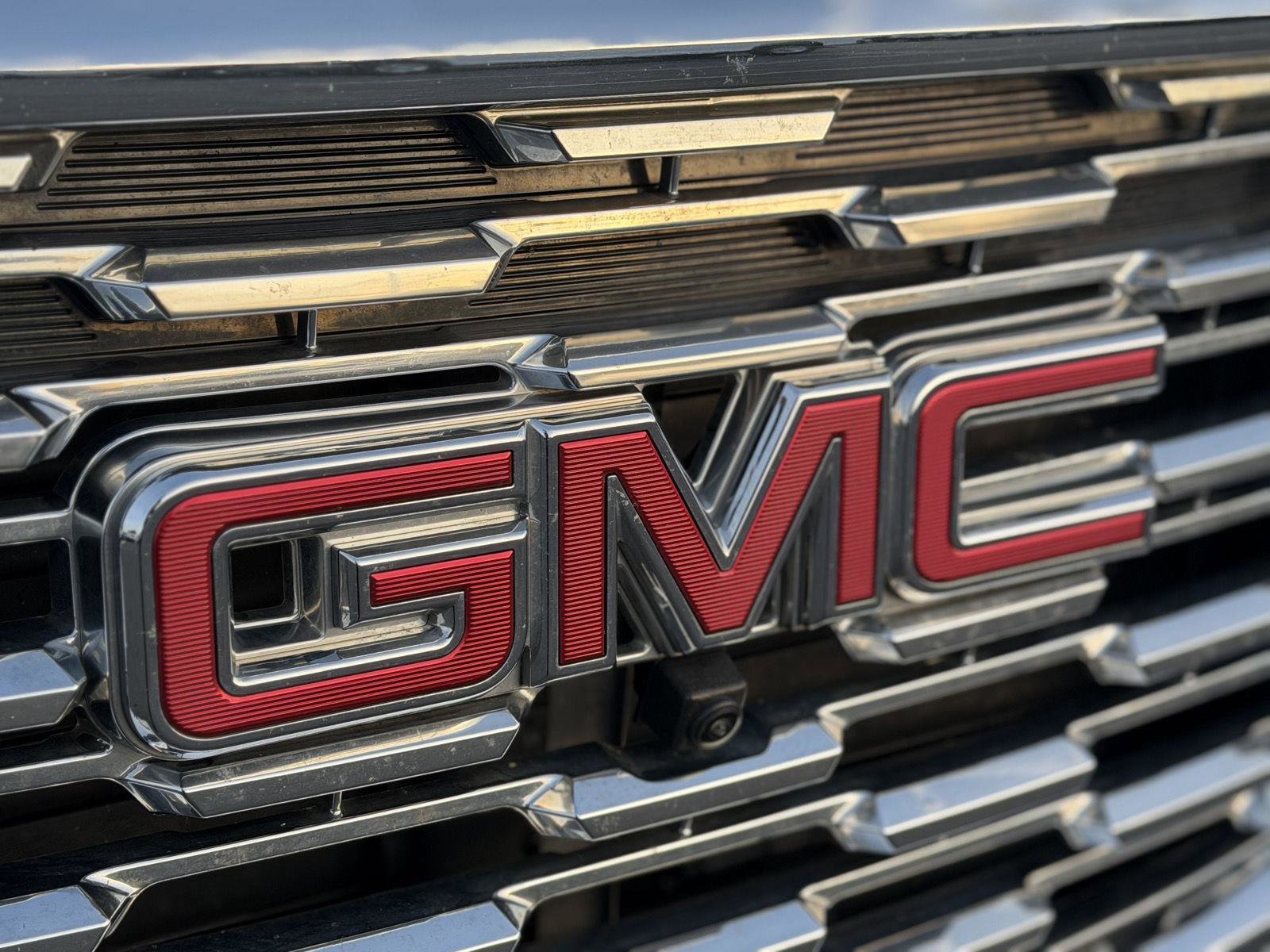 Used 2018 GMC Terrain Denali w/ Advanced Safety Package image 16