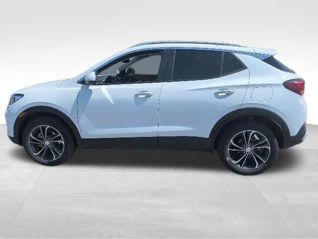 Used 2023 Buick Encore GX Select AWD/4WD image 6