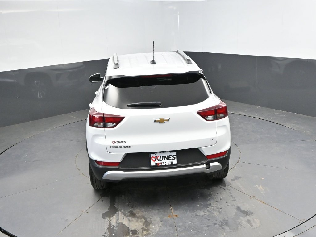 Used 2025 Chevrolet TrailBlazer LT FWD image 29