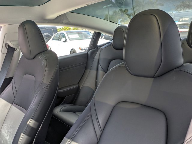 Used 2023 Tesla Model 3 Standard Range image 14
