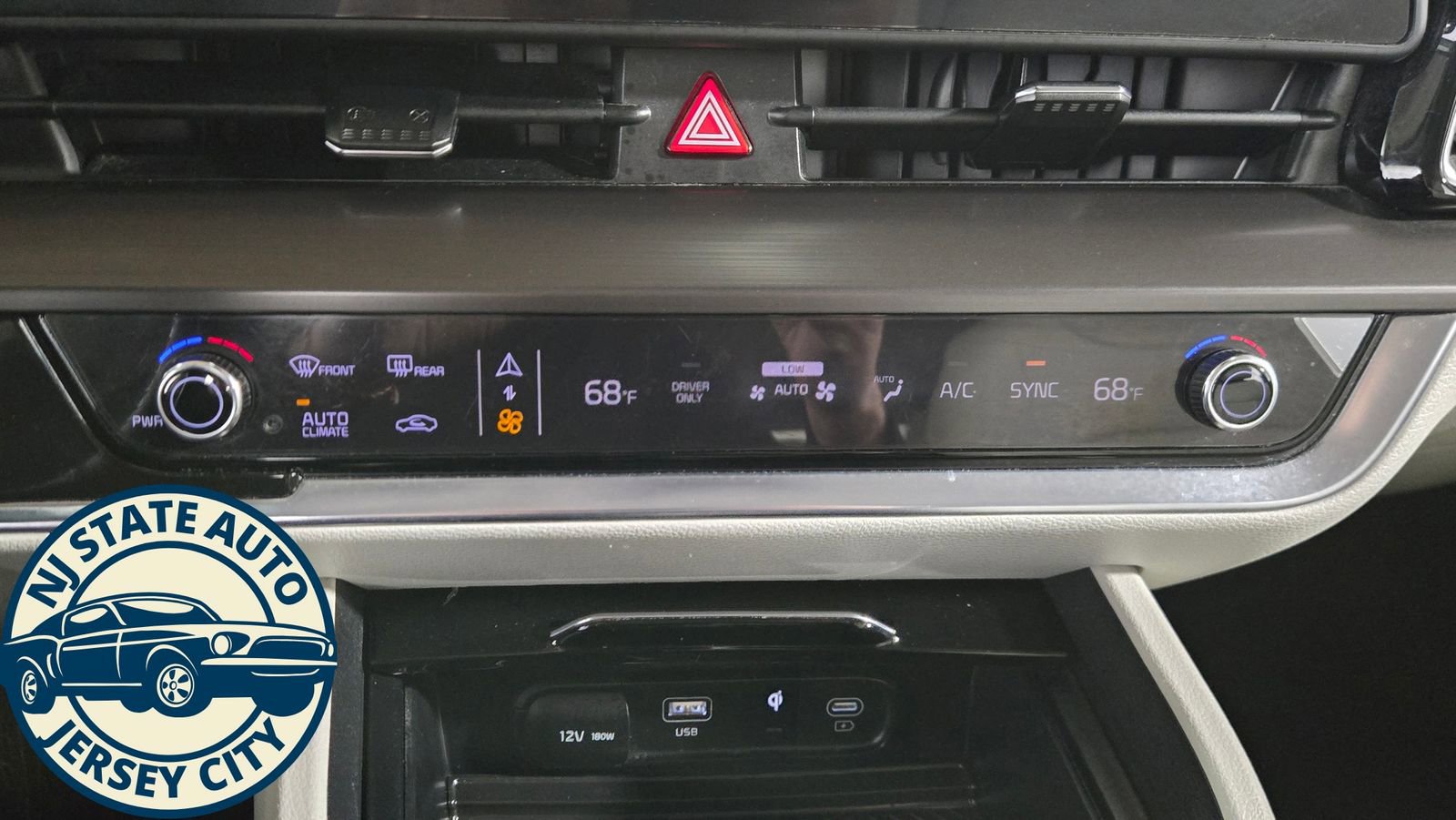 Used 2023 Kia Sportage EX image 17