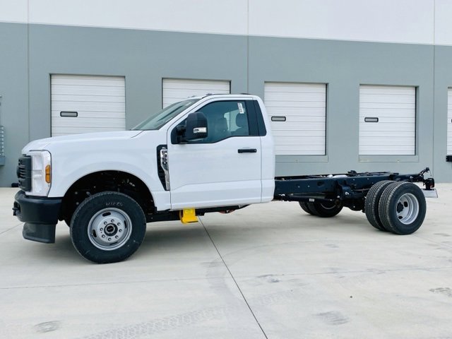 New 2026 Ford F350 XL