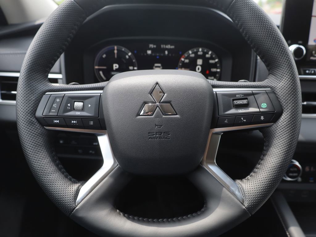 New 2025 Mitsubishi Outlander SEL image 47