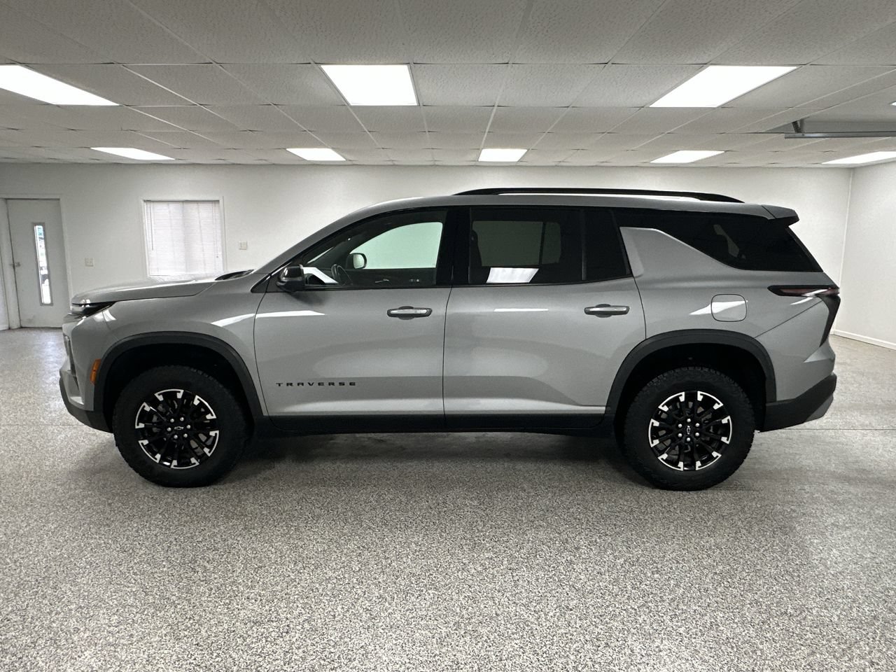 Used 2024 Chevrolet Traverse Z71 AWD/4WD image 5