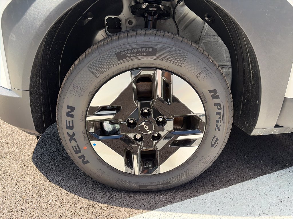 New 2027 Kia Seltos LX AWD/4WD image 24