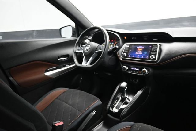 Used 2018 Nissan Kicks SR FWD image 12