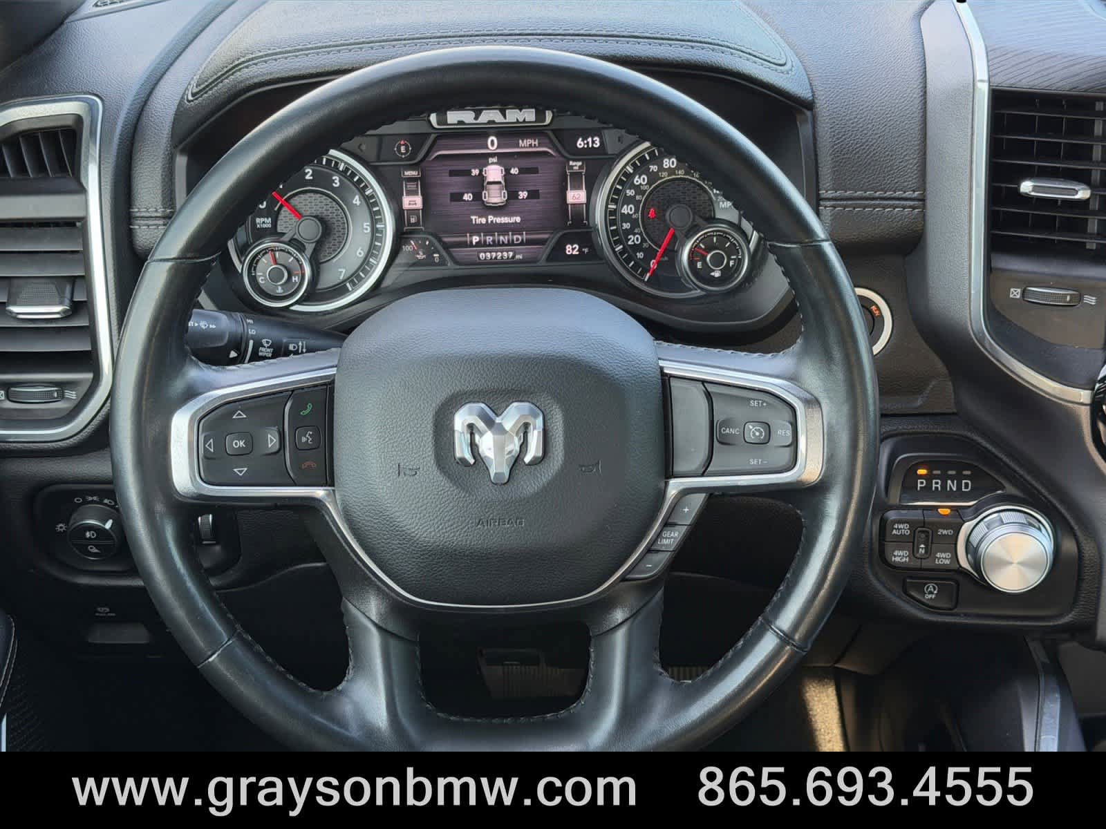 Used 2023 RAM 1500 Laramie AWD/4WD image 23