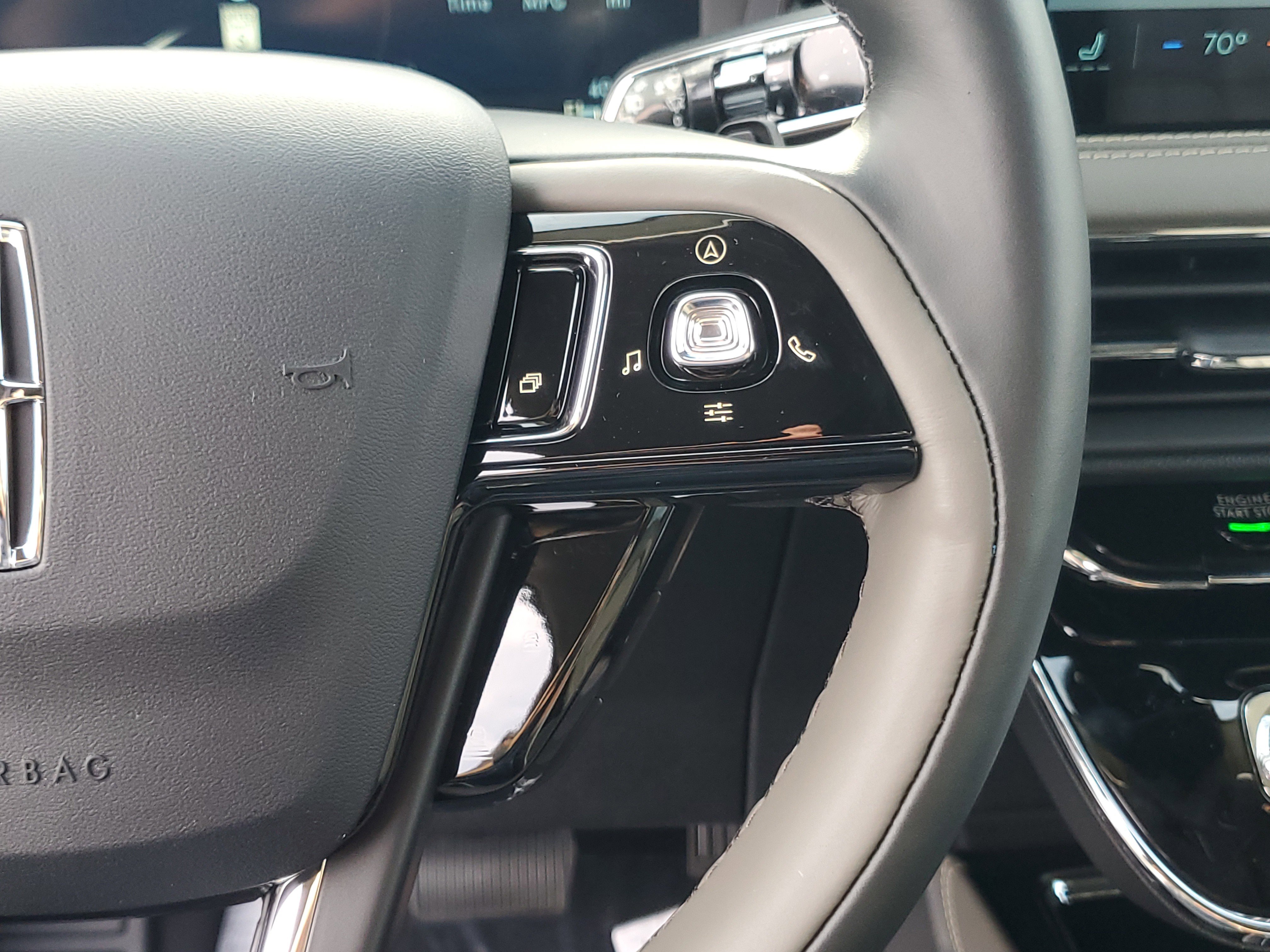 New 2026 Lincoln Corsair Reserve image 18