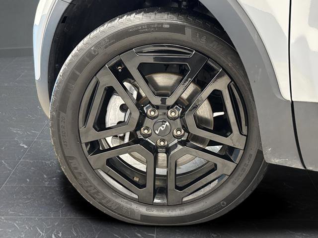 Used 2023 Kia Telluride SX X-Line image 17