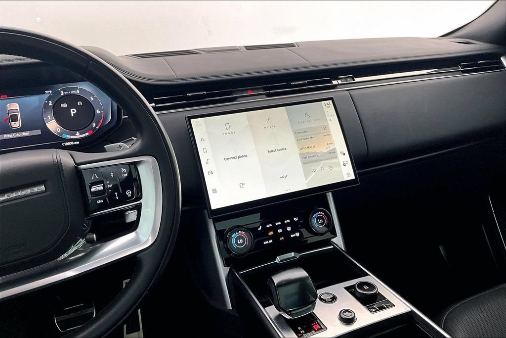 Used 2023 Land Rover Range Rover SV AWD/4WD image 7