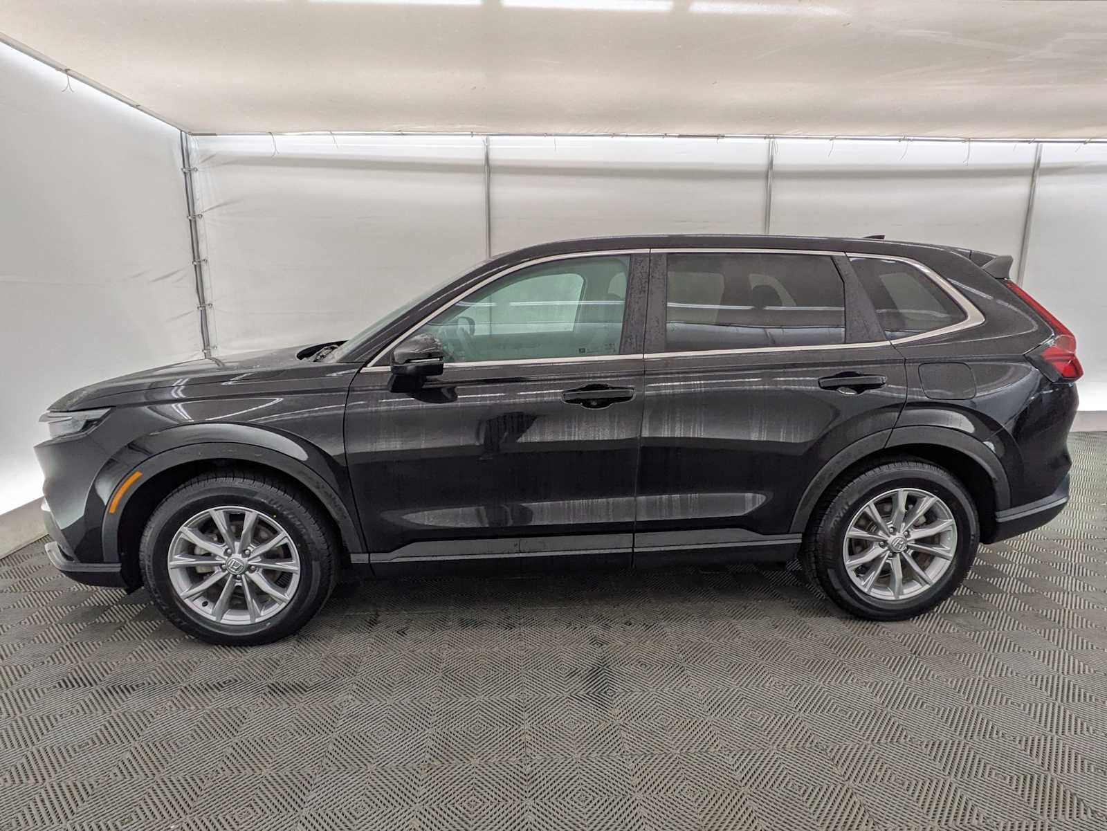 Used 2025 Honda CR-V EX-L image 3