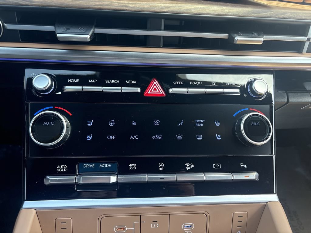 New 2026 Hyundai Santa Fe Calligraphy AWD/4WD image 17