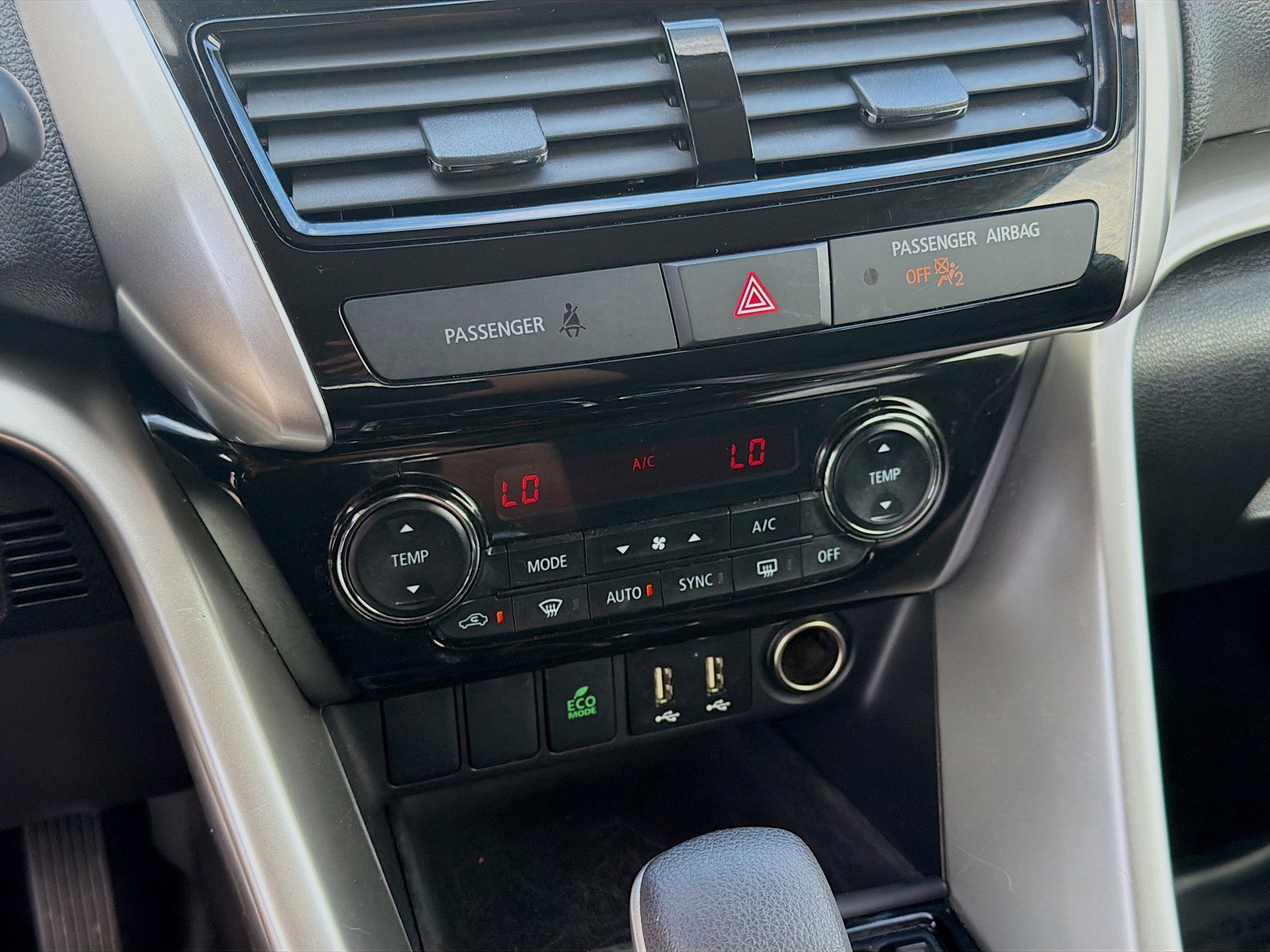 Used 2024 Mitsubishi Eclipse Cross SE image 15