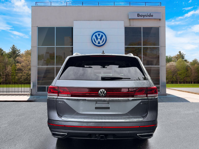 Certified 2024 Volkswagen Atlas SEL AWD/4WD image 6
