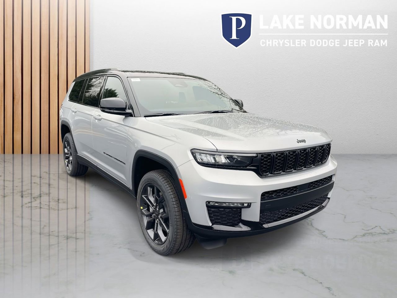 New 2025 Jeep Grand Cherokee L Limited image 2