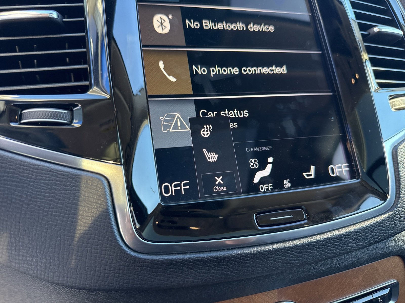 Used 2022 Volvo XC90 T6 Momentum w/ Advanced Package image 25