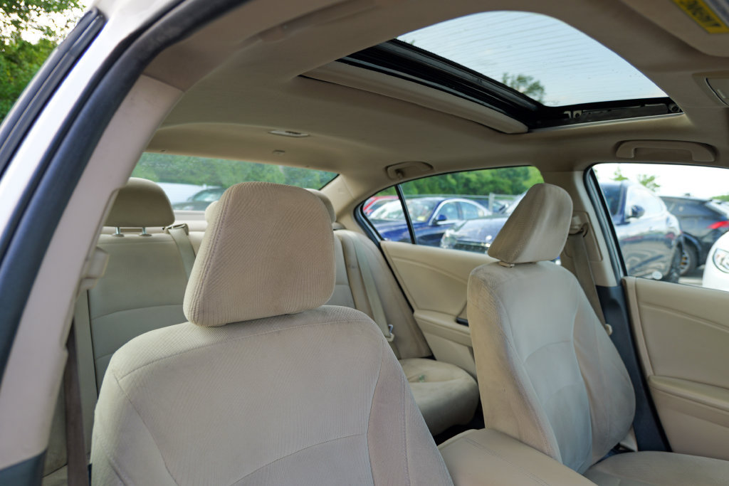 Used 2016 Honda Accord EX image 37