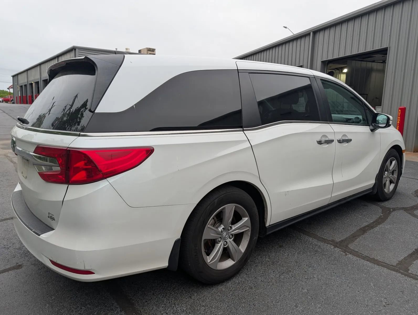 Used 2020 Honda Odyssey EX-L image 4