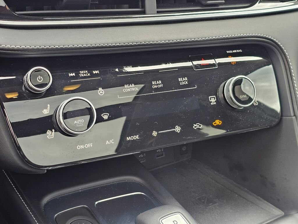 Used 2023 INFINITI QX60 Luxe w/ Cargo Package image 35