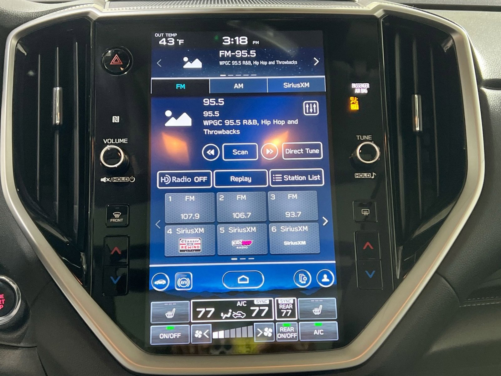 Used 2023 Subaru Ascent Limited w/ Technology Package image 19