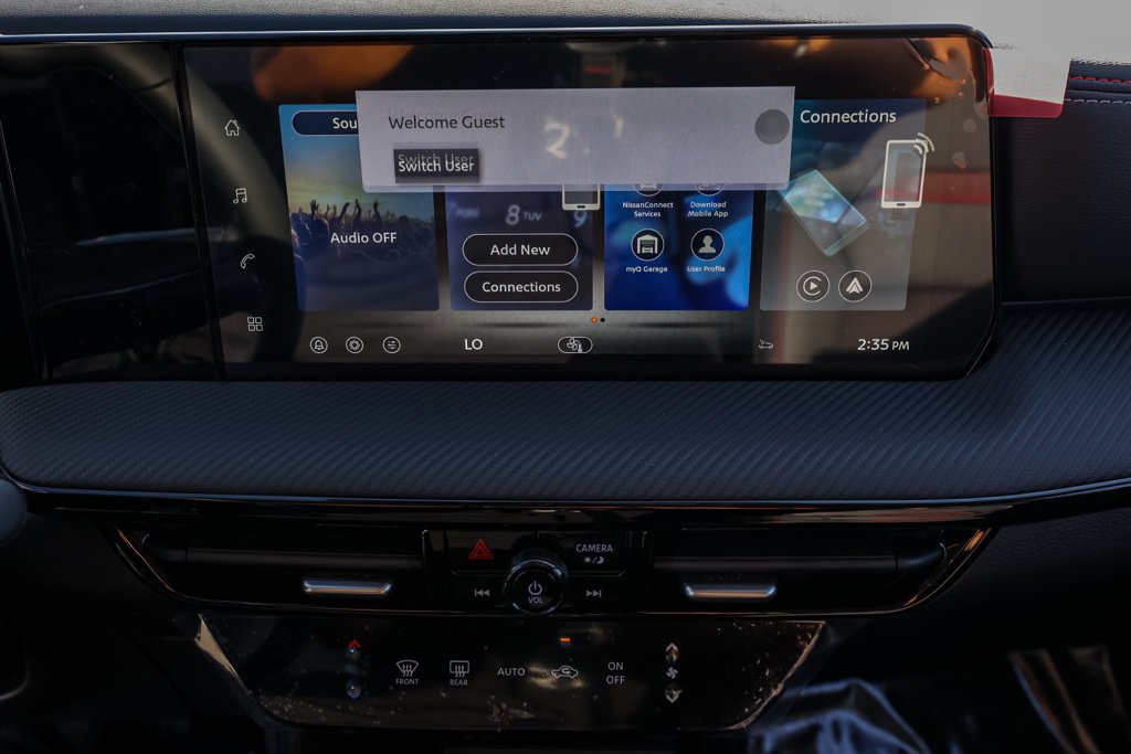 New 2026 Nissan Kicks SR FWD image 30