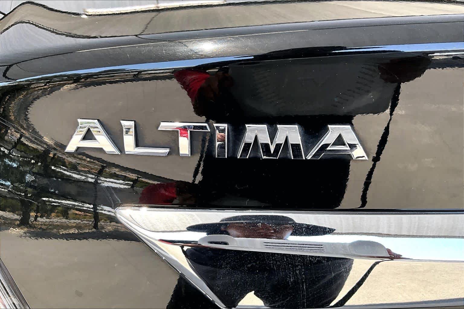 Used 2015 Nissan Altima 2.5 S w/ Power Driver Seat Package FWD image 10