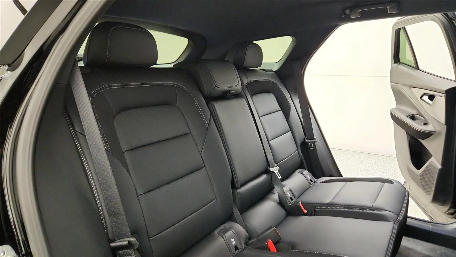 New 2026 Chevrolet Blazer EV LT AWD/4WD image 38