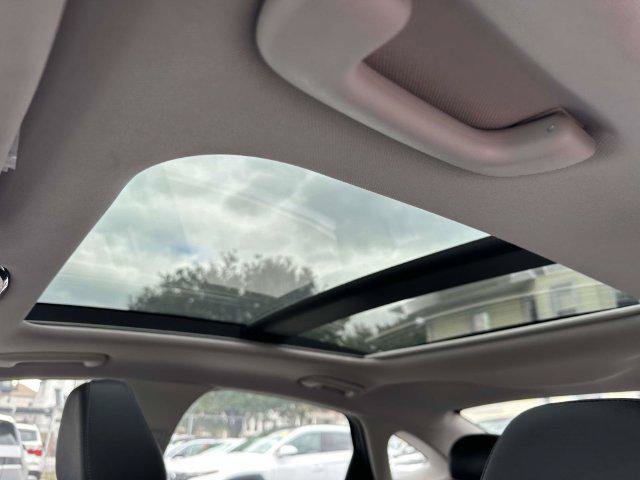 Used 2023 Hyundai Sonata Limited FWD image 21
