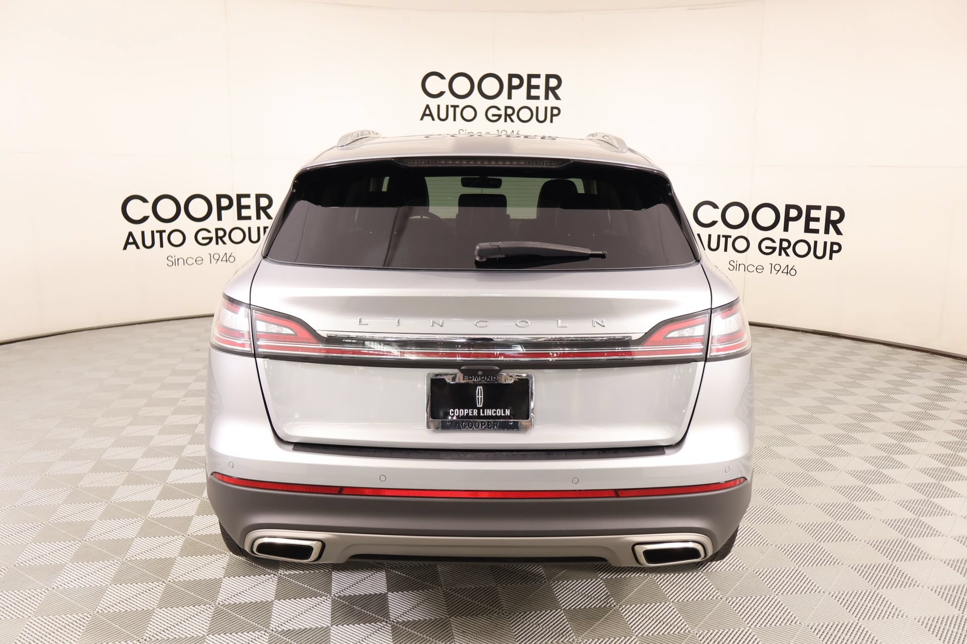 Used 2023 Lincoln Nautilus Reserve w/ Equipment Group 202A AWD/4WD image 22