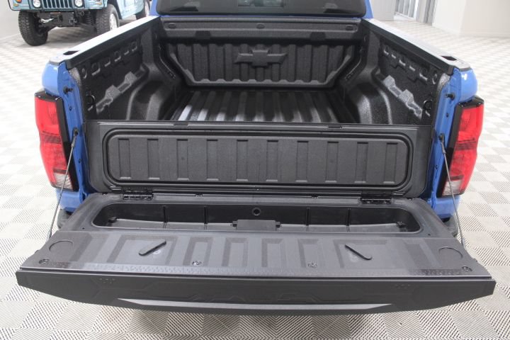 New 2026 Chevrolet Colorado ZR2 w/ Off-Road Front Bumper Package AWD/4WD image 14