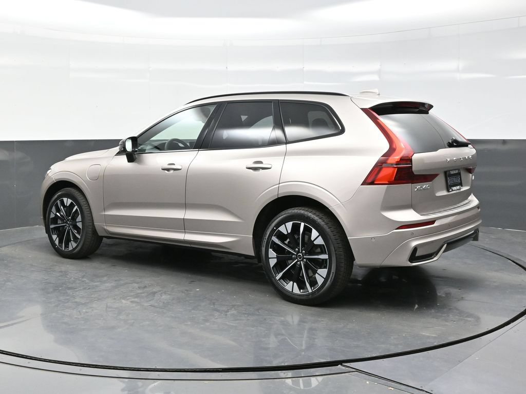 New 2026 Volvo XC60 T8 Plus w/ Protection Package Premier AWD/4WD image 4
